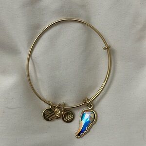 EUC Alex & Ani gold bangle
